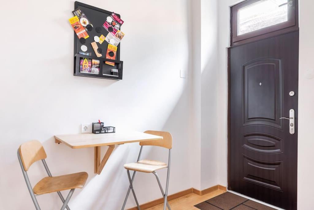 Apartamento Vintage Style Cozy Downtown Apartment. *